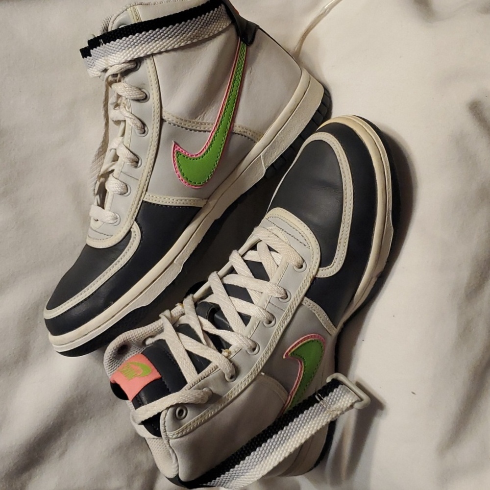 Vandal High(GS) NIKE SHOES W/Original box